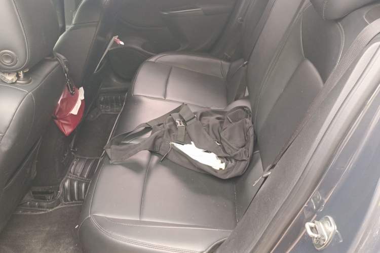 Used Buick Verano 2016 Two-Door GS 20T Dual-Clutch Haoting Sporty Model Left Rear Seat