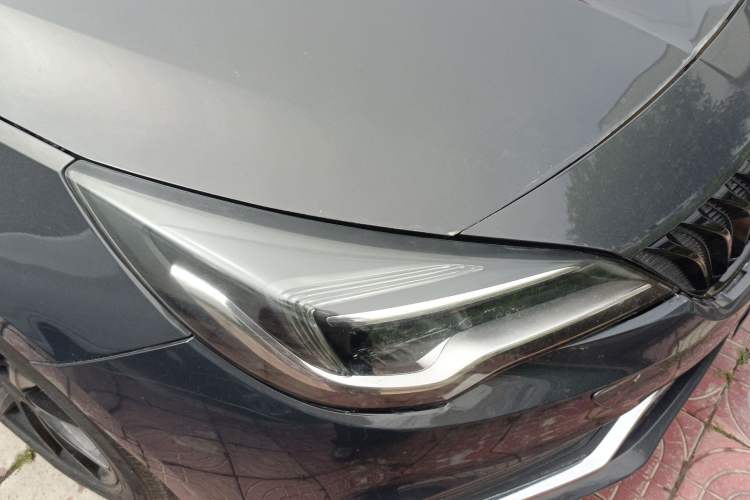 Used Buick Verano 2016 Two-Door GS 20T Dual-Clutch Haoting Sporty Model Right Front Headlight