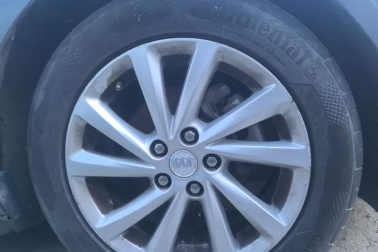 Used Buick Verano 2016 Hatchback 15S Automatic Leading Model Right Front Wheel Hub