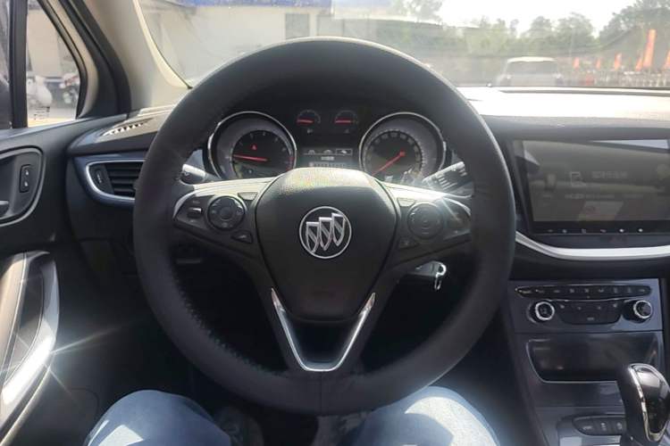 Used Buick Verano 2016 Hatchback 15S Automatic Leading Model Steering Wheel