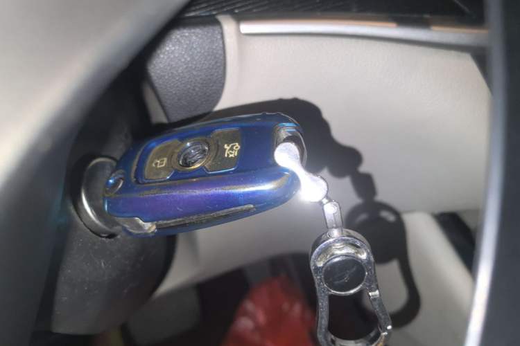 Used Buick Verano 2016 Hatchback 15S Automatic Leading Model Vehicle Key