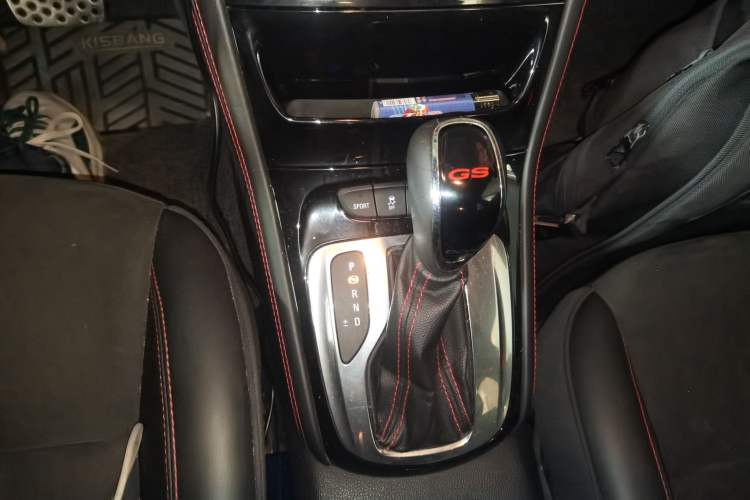 Used Buick Verano 2016 Hatchback GS 20T Dual-Clutch Passionate Sporty Model Gear Lever