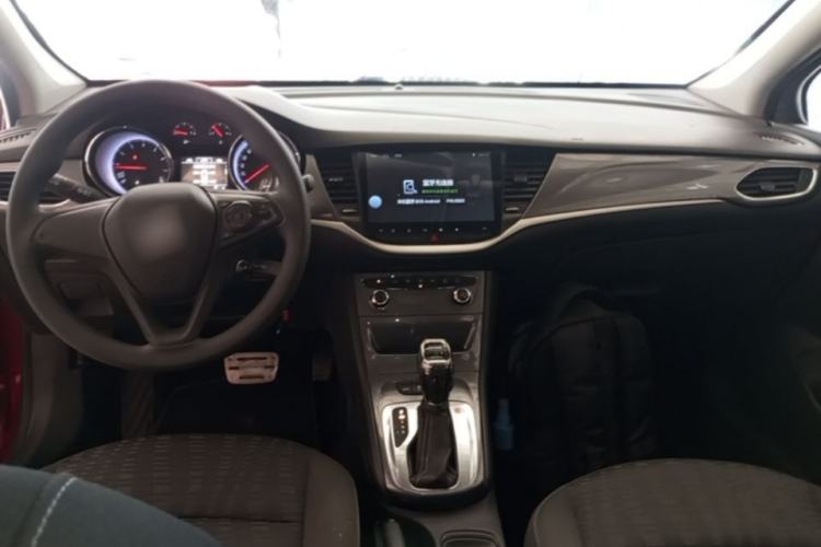 Used Buick Verano 2016 Hatchback 15S Automatic Ambition Model Center Console