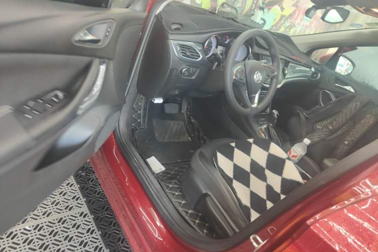 Used Buick Verano 2016 Hatchback 15S Automatic Leading Model Driver Seat