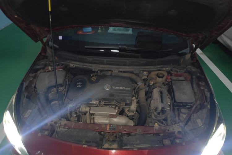 Used Buick Verano 2016 Hatchback GS 20T Dual-Clutch Passionate Sporty Model Engine Bay