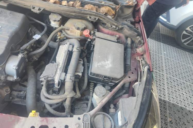Used Buick Verano 2016 Hatchback 15S Automatic Leading Model Engine Bay Left