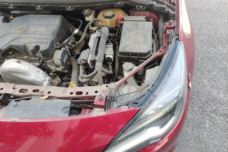 Used Buick Verano 2016 Hatchback 15S Automatic Leading Model Engine Bay Left