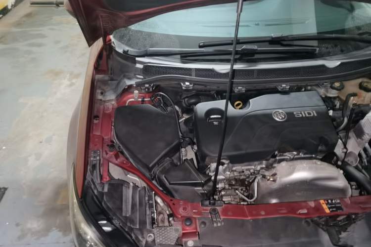 Used Buick Verano 2016 Hatchback 15S Automatic Leading Model Engine Bay Right
