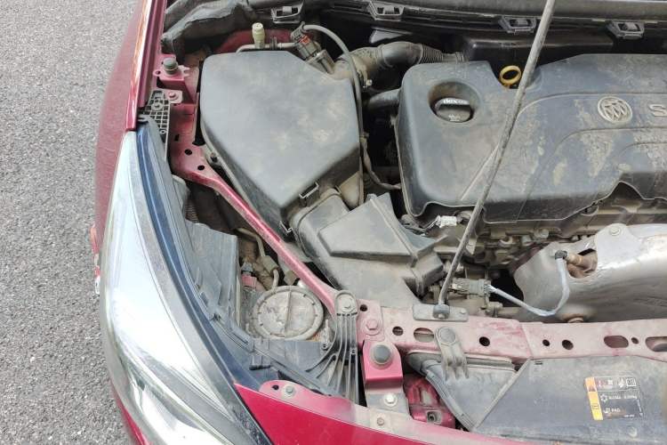 Used Buick Verano 2016 Hatchback 15S Automatic Leading Model Engine Bay Right
