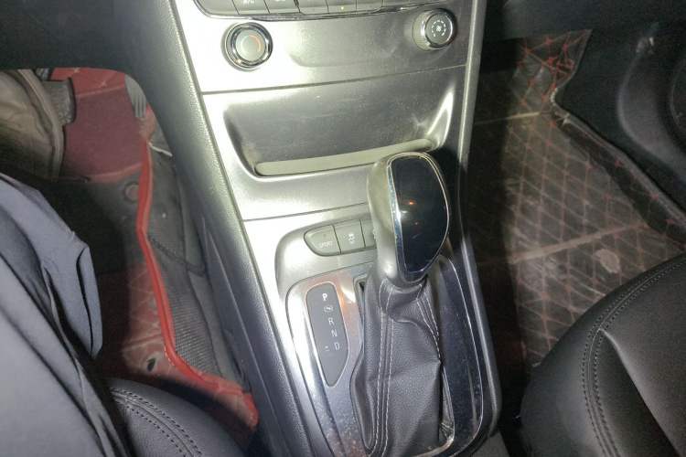 Used Buick Verano 2016 Hatchback 15S Automatic Ambition Model Gear Lever