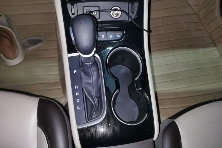 Used Buick Verano 2016 Hatchback 15S Automatic Leading Model Gear Lever