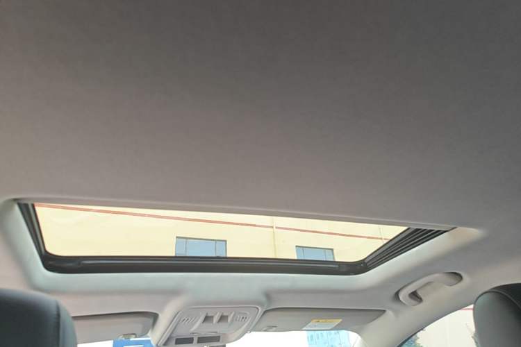 Used Buick Verano 2016 Hatchback 15S Automatic Leading Model Headliner