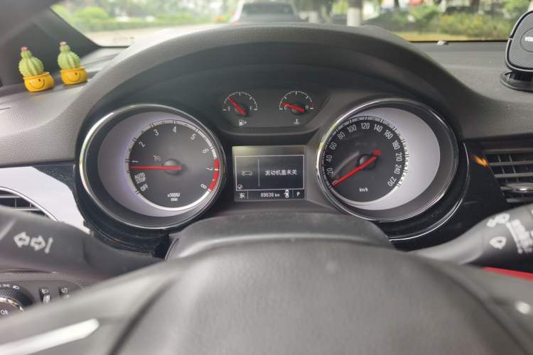 Used Buick Verano 2016 Hatchback GS 20T Dual-Clutch Passionate Sporty Model Instrument Cluster