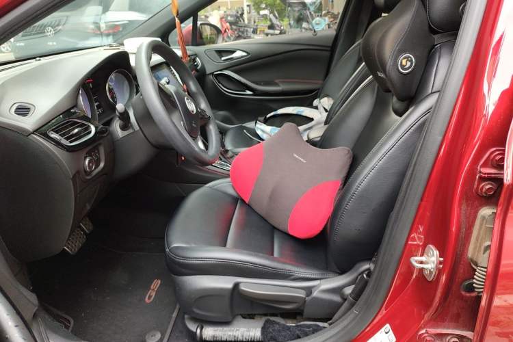 Used Buick Verano 2016 Two-Door GS 20T Dual-Clutch Haoting Sporty Model Left Front Seat