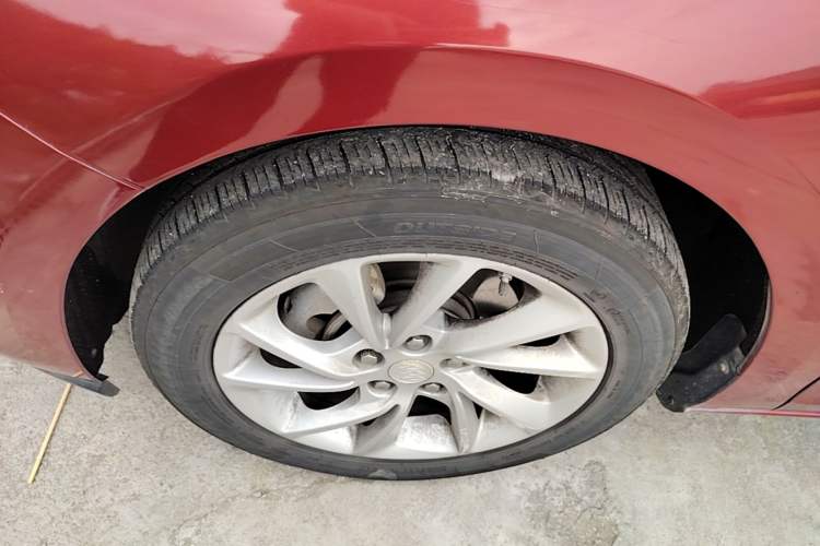 Used Buick Verano 2016 Hatchback 15S Automatic Ambition Model Left Front Wheel Hub