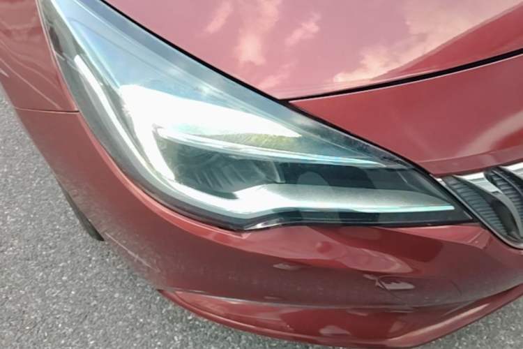 Used Buick Verano 2016 Hatchback 15S Automatic Ambition Model Right Front Headlight