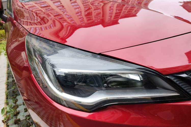Used Buick Verano 2016 Two-Door GS 20T Dual-Clutch Haoting Sporty Model Right Front Headlight