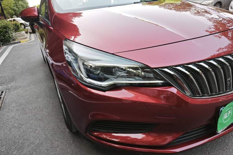 Used Buick Verano 2016 Hatchback 15S Automatic Leading Model Right Front Headlight
