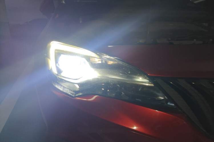 Used Buick Verano 2016 Hatchback GS 20T Dual-Clutch Passionate Sporty Model Right Front Headlight