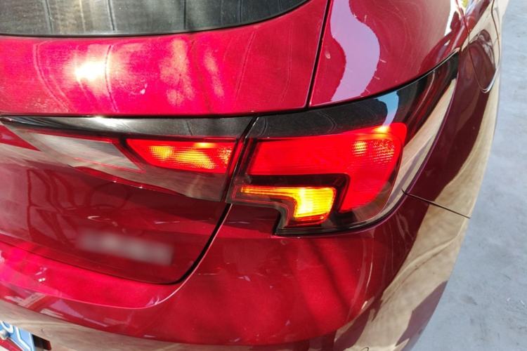 Used Buick Verano 2016 Hatchback 15S Automatic Ambition Model Right Rear Taillight