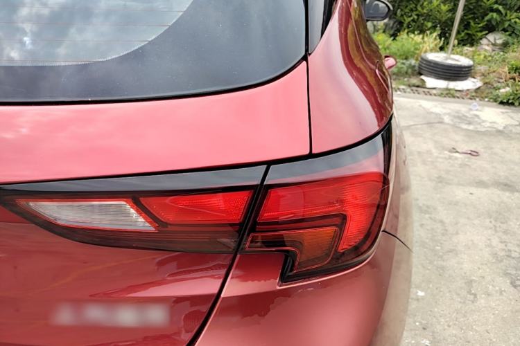 Used Buick Verano 2016 Hatchback 15S Automatic Ambition Model Right Rear Taillight