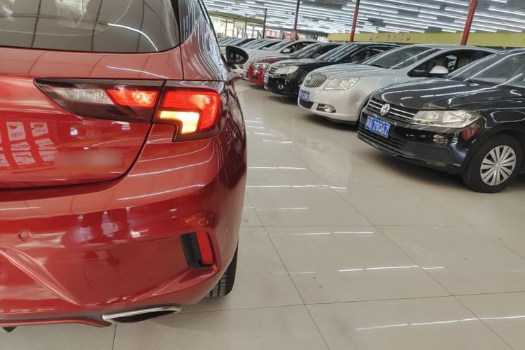 Used Buick Verano 2016 Two-Door GS 20T Dual-Clutch Haoting Sporty Model Right Rear Taillight