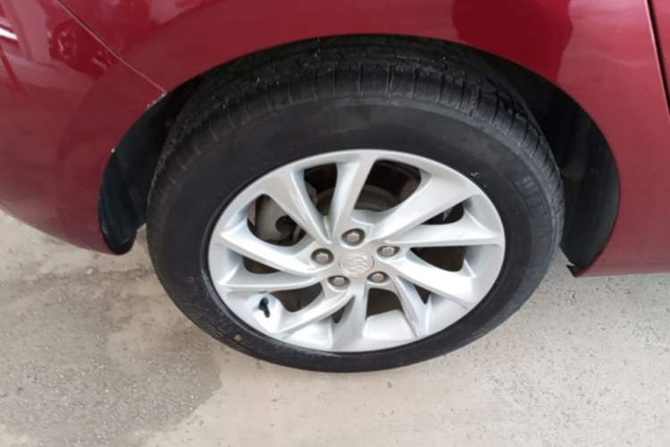 Used Buick Verano 2016 Hatchback 15S Automatic Ambition Model Right Rear Wheel Hub