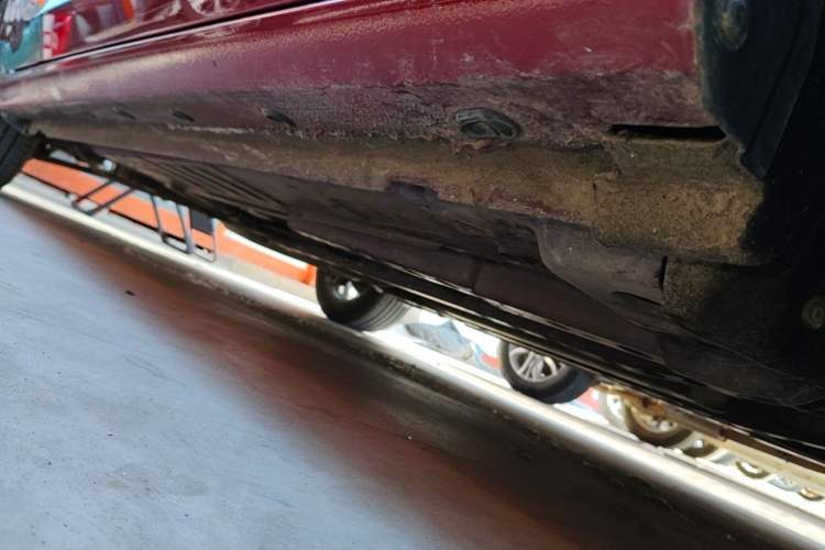 Used Buick Verano 2016 Hatchback 15S Automatic Ambition Model Right Side Sill