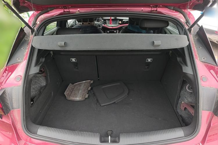 Used Buick Verano 2016 Two-Door GS 20T Dual-Clutch Haoting Sporty Model Trunk