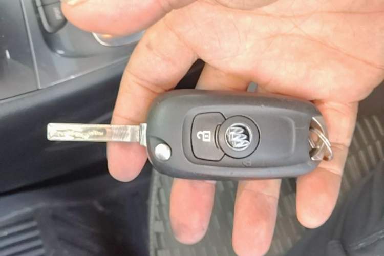 Used Buick Verano 2016 Hatchback 15S Automatic Ambition Model Vehicle Key