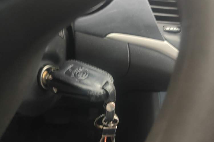 Used Buick Verano 2016 Hatchback 15S Automatic Leading Model Vehicle Key