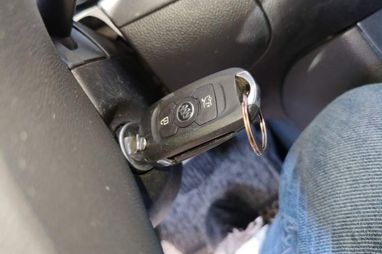 Used Buick Verano 2016 Hatchback 15S Automatic Ambition Model Vehicle Key