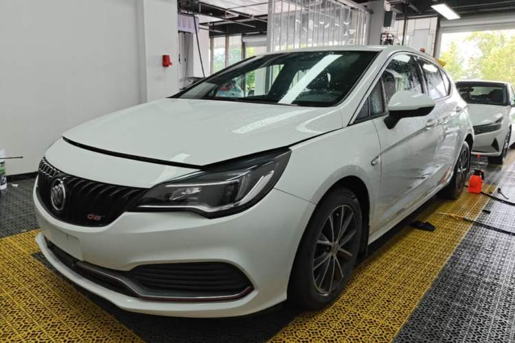 Used Buick Verano 2016 Two-Door GS 20T Dual-Clutch Haoting Sporty Model Guazi used car, China used car export, Used car for sale, Used cars, Cheapest cars for sale