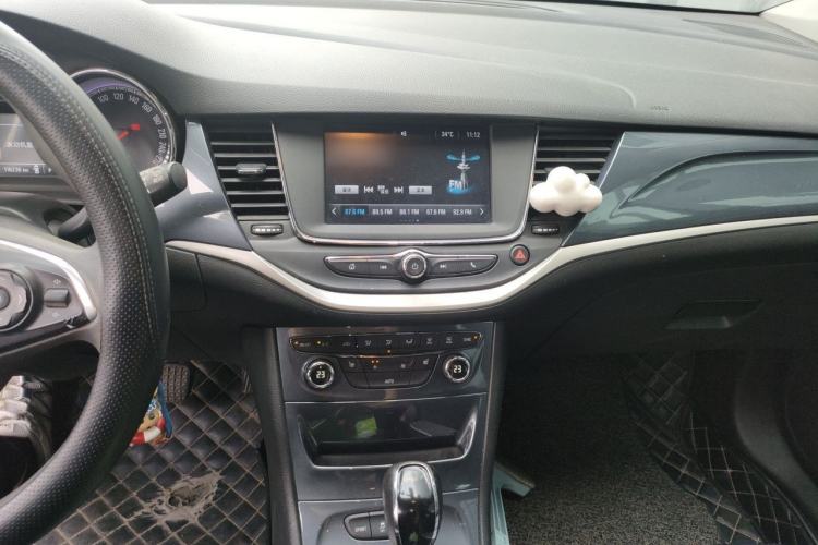 Used Buick Verano 2016 Hatchback 15S Automatic Leading Model Audio And AC Panel