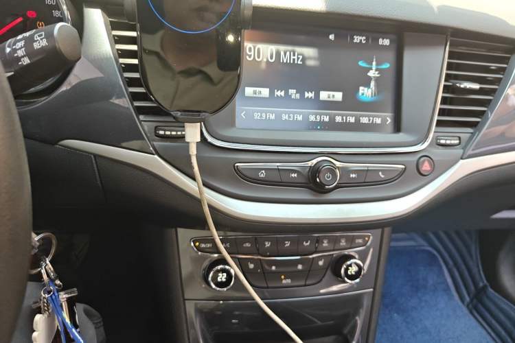 Used Buick Verano 2016 Hatchback 15S Automatic Leading Model Audio And AC Panel