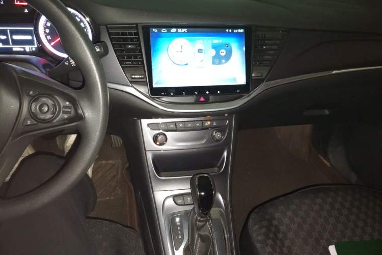 Used Buick Verano 2016 Hatchback 15S Automatic Ambition Model Audio And AC Panel