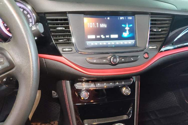 Used Buick Verano 2016 Two-Door GS 20T Dual-Clutch Haoting Sporty Model Audio And AC Panel