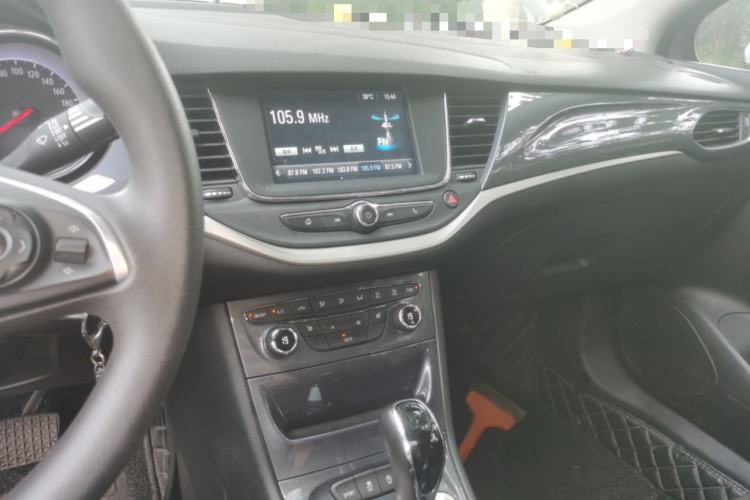 Used Buick Verano 2016 Hatchback 15S Automatic Leading Model Audio And AC Panel