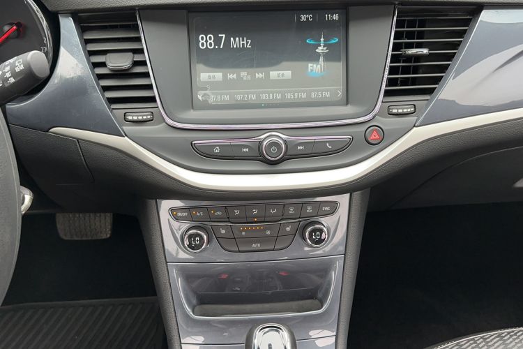 Used Buick Verano 2016 Hatchback 15S Automatic Leading Model Audio And AC Panel