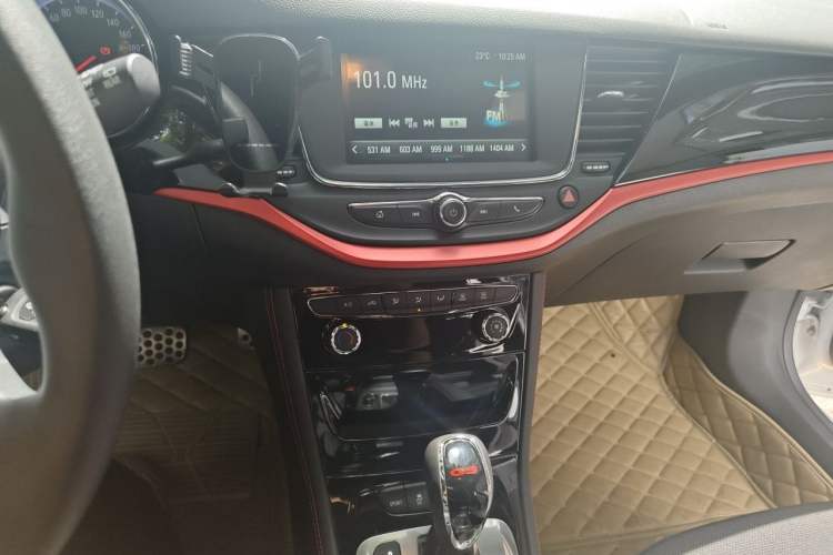Used Buick Verano 2016 Two-Door GS 20T Dual-Clutch Haoting Sporty Model Audio And AC Panel