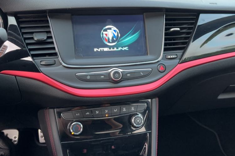 Used Buick Verano 2016 Two-Door GS 20T Dual-Clutch Haoting Sporty Model Audio And AC Panel