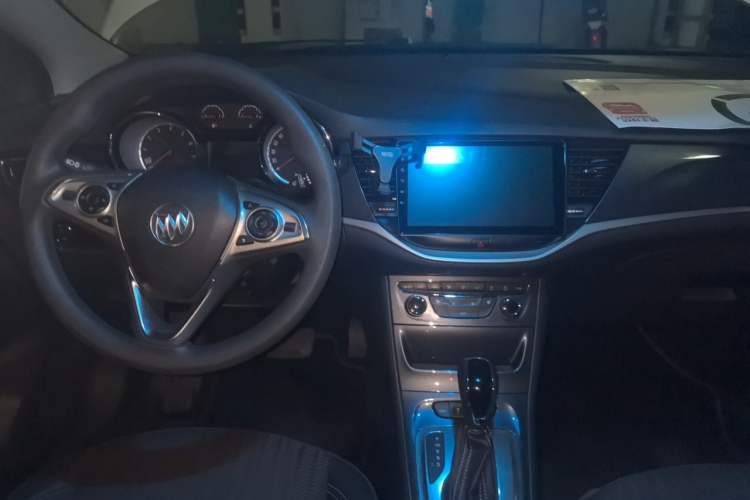 Used Buick Verano 2016 Hatchback 15S Automatic Leading Model Center Console