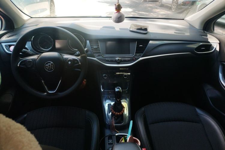 Used Buick Verano 2016 Hatchback 15S Automatic Leading Model Center Console