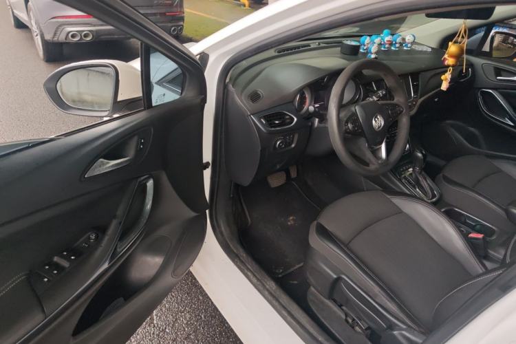 Used Buick Verano 2016 Hatchback 15S Automatic Leading Model Driver Seat