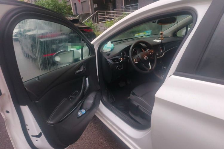 Used Buick Verano 2016 Hatchback 15S Automatic Leading Model Driver Seat