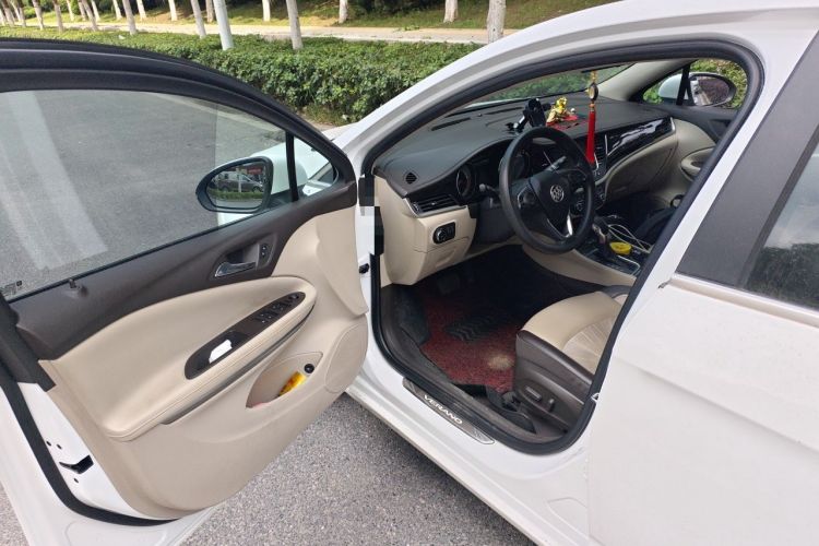 Used Buick Verano 2016 Hatchback 15S Automatic Leading Model Driver Seat