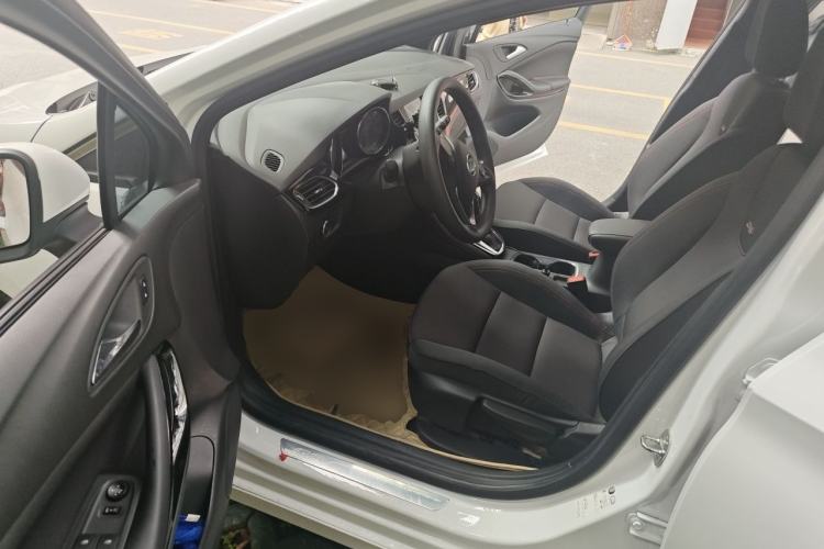 Used Buick Verano 2016 Two-Door GS 20T Dual-Clutch Haoting Sporty Model Driver Seat