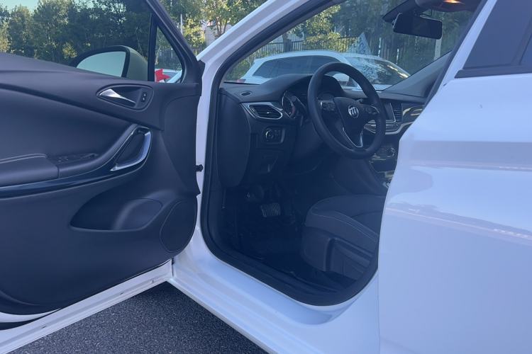 Used Buick Verano 2016 Hatchback 15S Automatic Leading Model Driver Seat