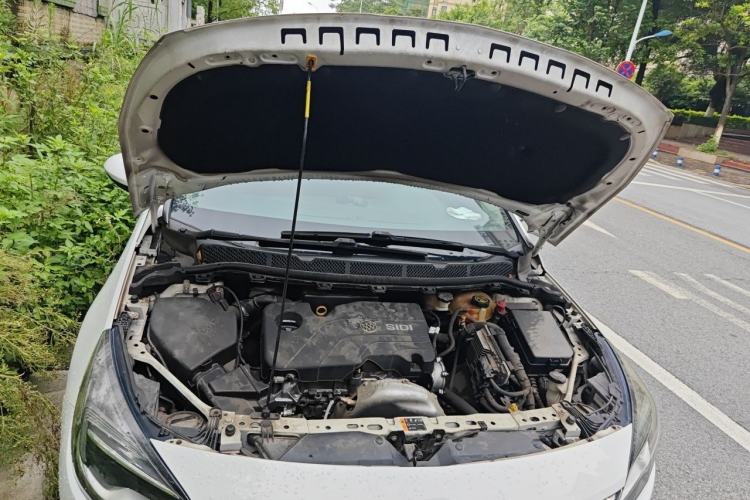 Used Buick Verano 2016 Hatchback 15S Automatic Leading Model Engine Bay