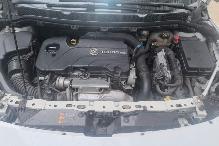 Used Buick Verano 2016 Two-Door GS 20T Dual-Clutch Haoting Sporty Model Engine Bay